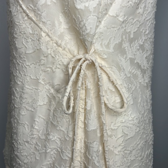 Allie Rose off white wrap cami top, size large - Picture 4 of 12